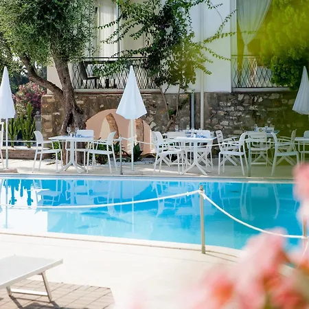 Moresco دْيانو مارينا