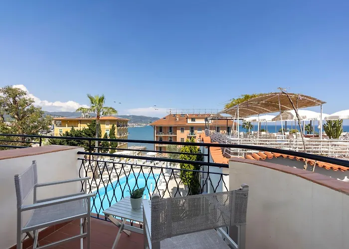 Moresco Otel Diano Marina