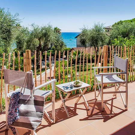 Moresco Hotel 3*