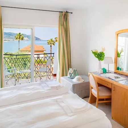 Moresco Hotel 3*
