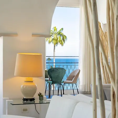 Moresco Hotel